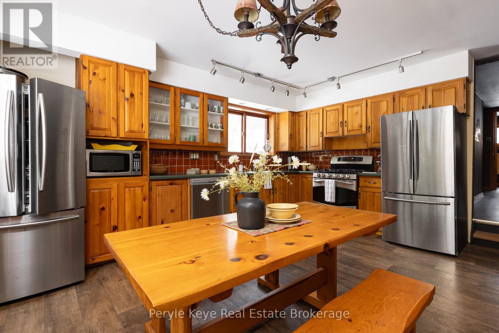 2391 Limberlost Road, Lake Of Bays (Finlayson), Ontario  P1H 2J6 - Photo 33 - X12955512