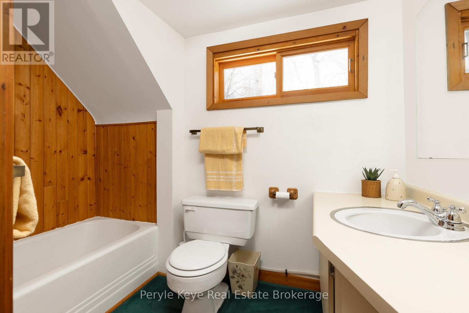 2391 Limberlost Road, Lake Of Bays (Finlayson), Ontario  P1H 2J6 - Photo 48 - X12955512