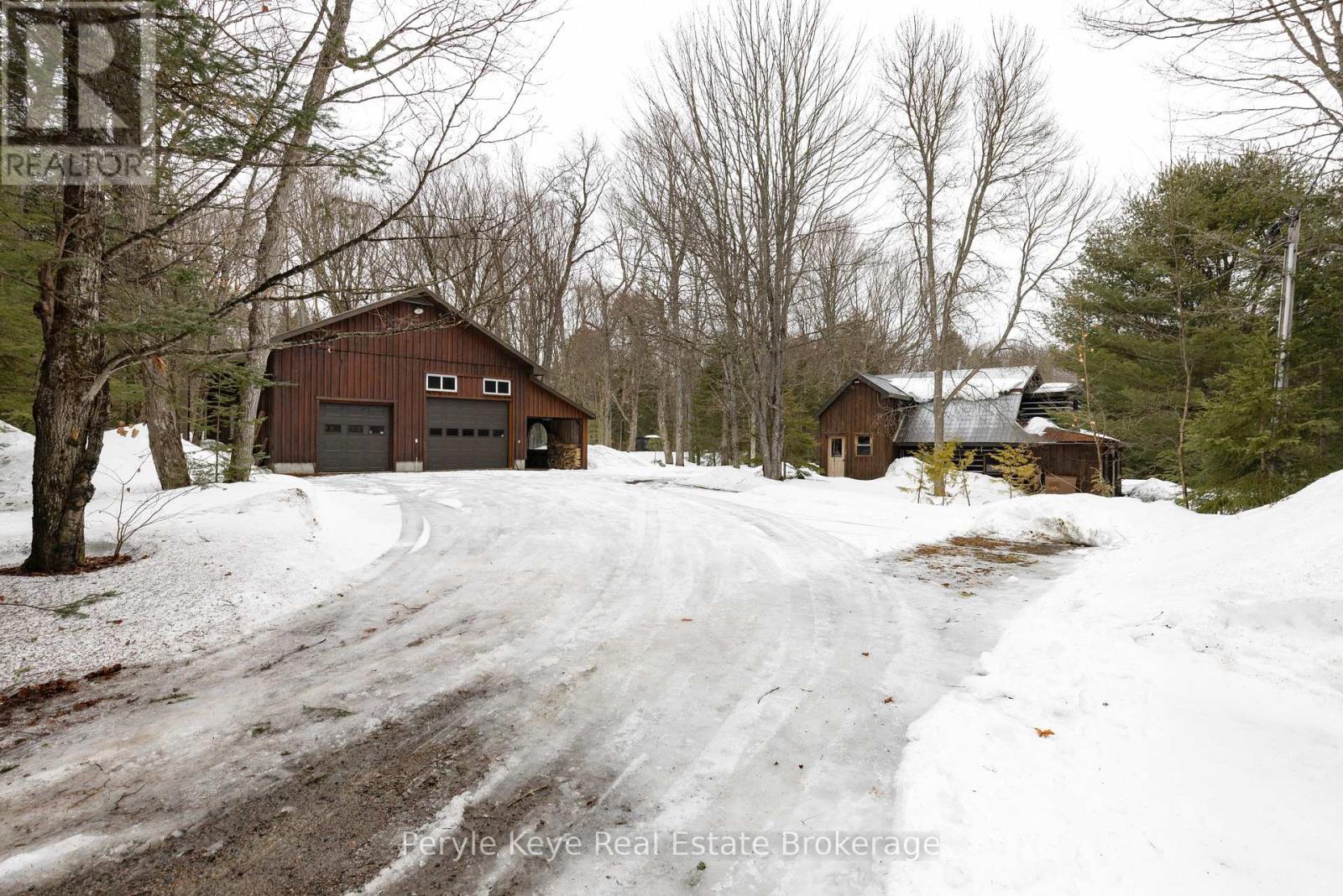 2391 Limberlost Road, Lake Of Bays (Finlayson), Ontario  P1H 2J6 - Photo 49 - X12955512