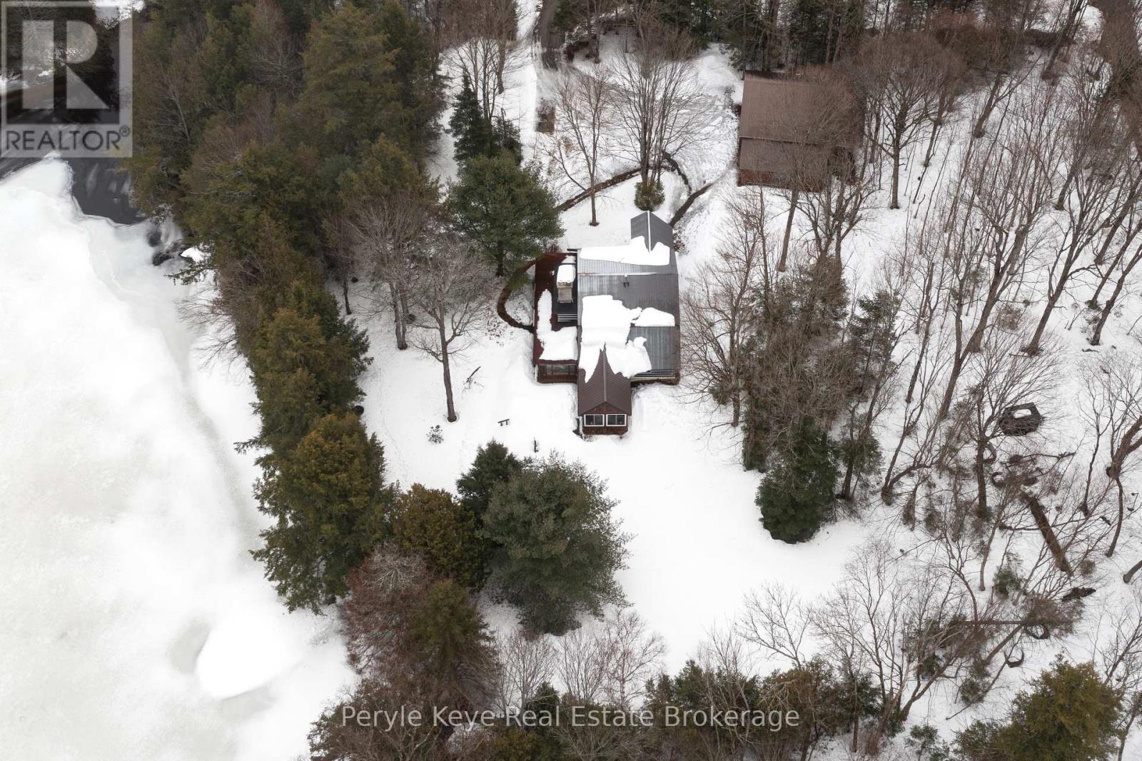 2391 Limberlost Road, Lake Of Bays (Finlayson), Ontario  P1H 2J6 - Photo 7 - X12955512