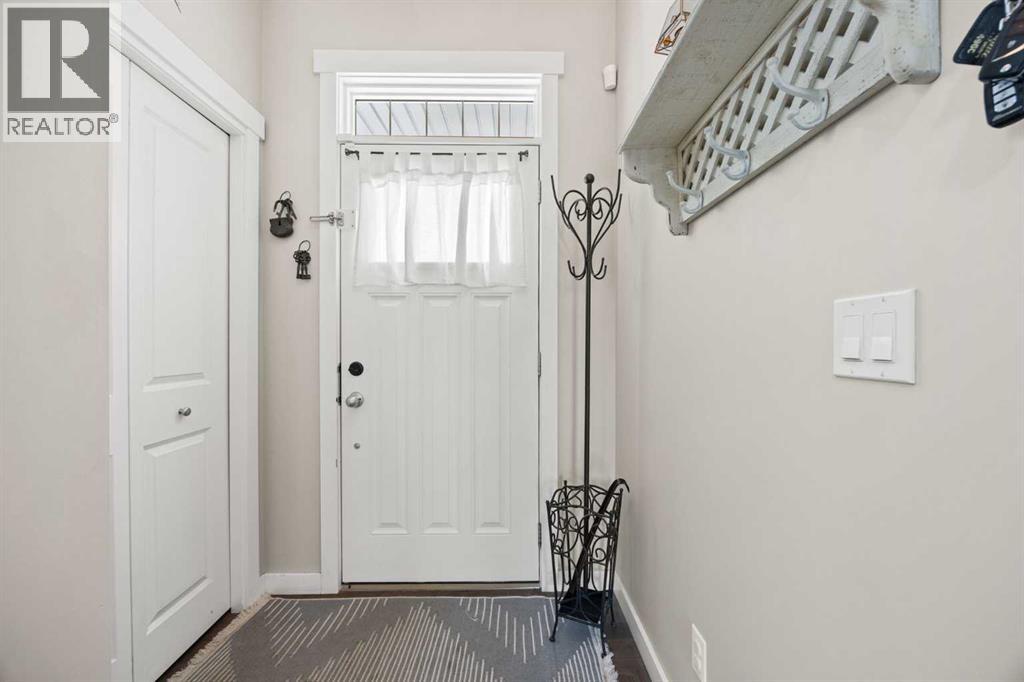 53 Nolanfield Road Nw, Calgary, Alberta  T3R 0N1 - Photo 4 - A2295942