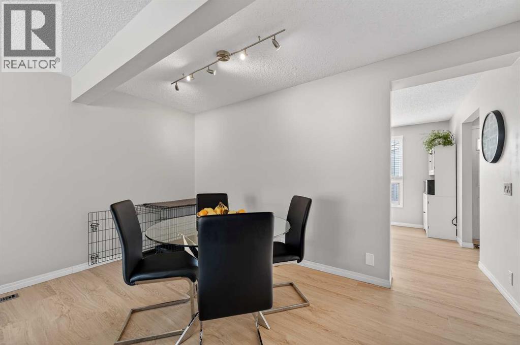 81 Queen Anne Close SE, Calgary, Alberta  T2J 6E4 - Photo 7 - A2298078