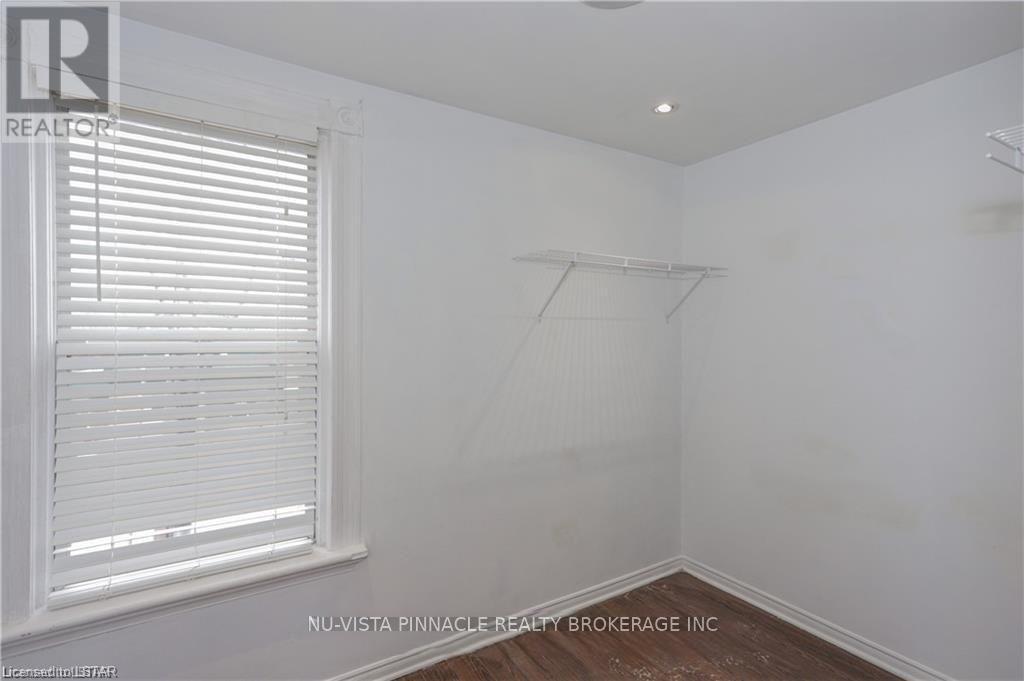 Upper Unit - 11 Oxford Street W, London North, Ontario  N6H 1R2 - Photo 12 - X12955516