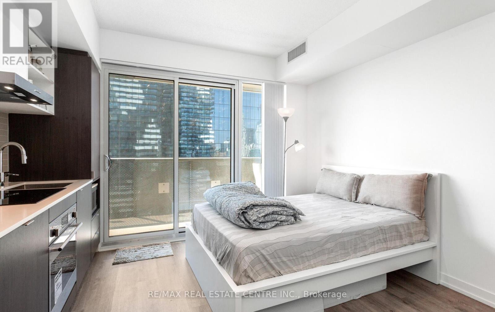 3110 - 138 Downes Street, Toronto, Ontario  M5E 0E4 - Photo 8 - C12955534