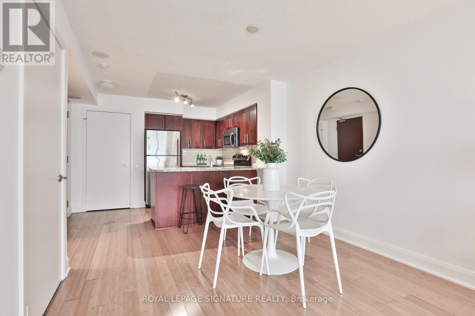 2701 - 2181 Yonge Street, Toronto, Ontario  M4S 3H7 - Photo 8 - C12955570