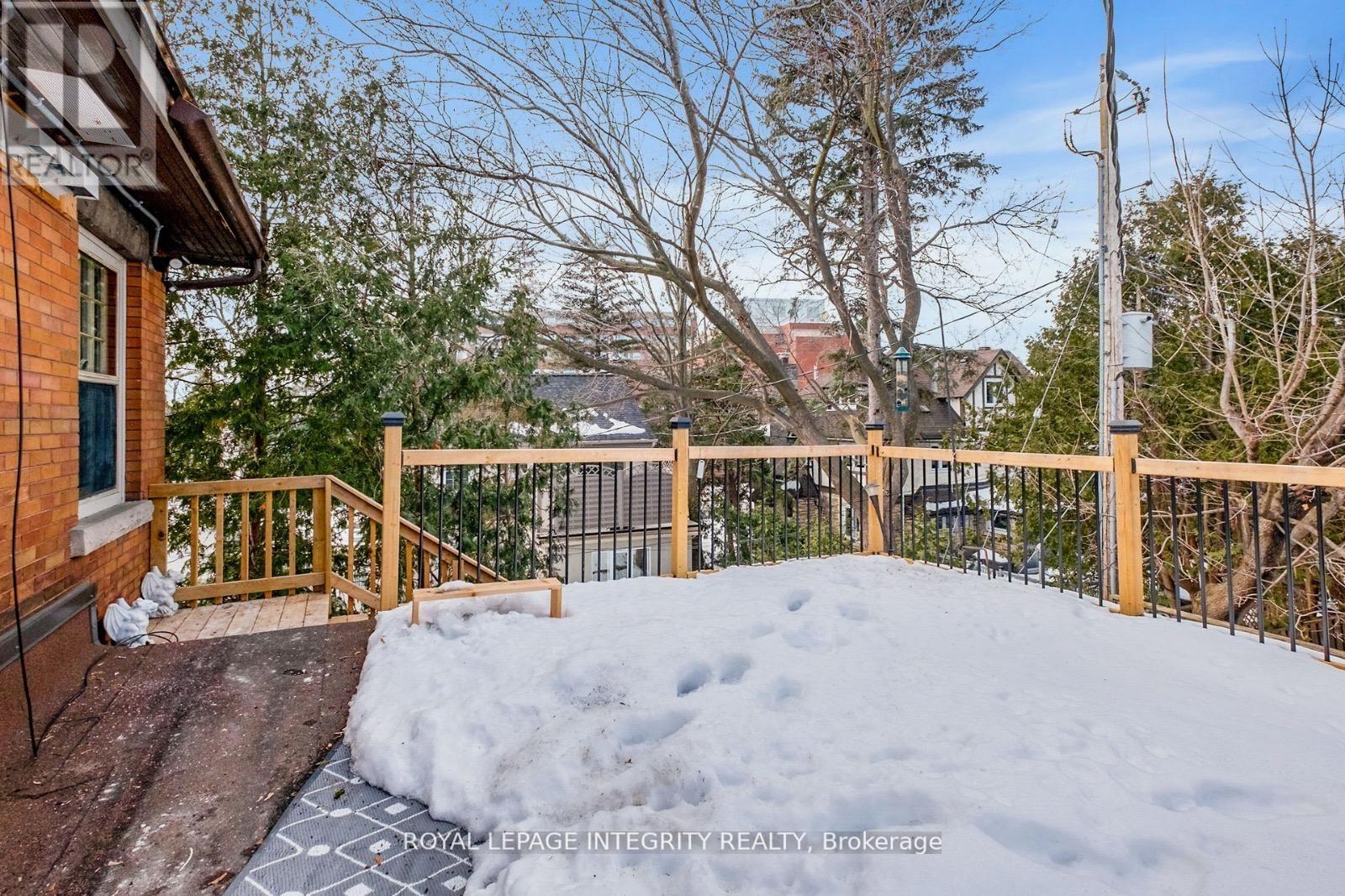 1031 Carling Avenue, Ottawa, Ontario  K1Y 4E8 - Photo 3 - X12955510