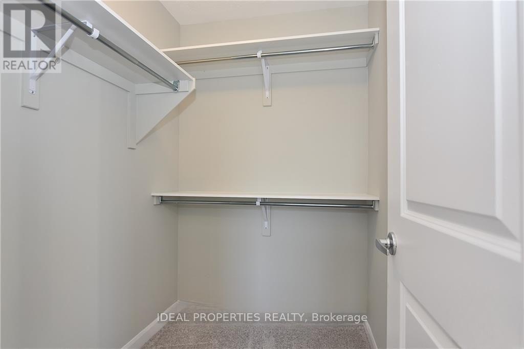 524 Silvertip Lane, Ottawa, Ontario  K2T 0H7 - Photo 11 - X12955546