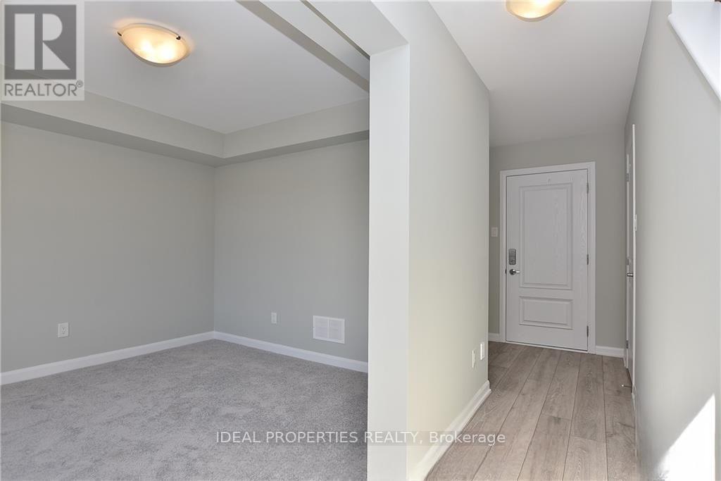 524 Silvertip Lane, Ottawa, Ontario  K2T 0H7 - Photo 9 - X12955546