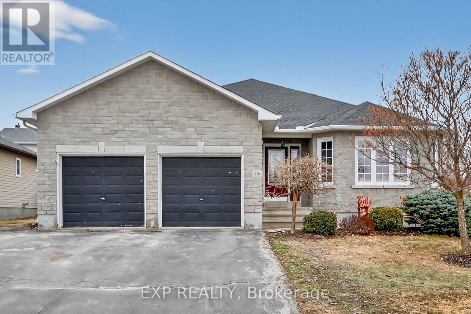 126 METCALFE DRIVE, Mississippi Mills, Ontario