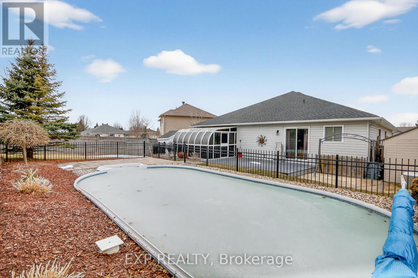 126 Metcalfe Drive, Mississippi Mills, Ontario  K0A 1A0 - Photo 44 - X12955584