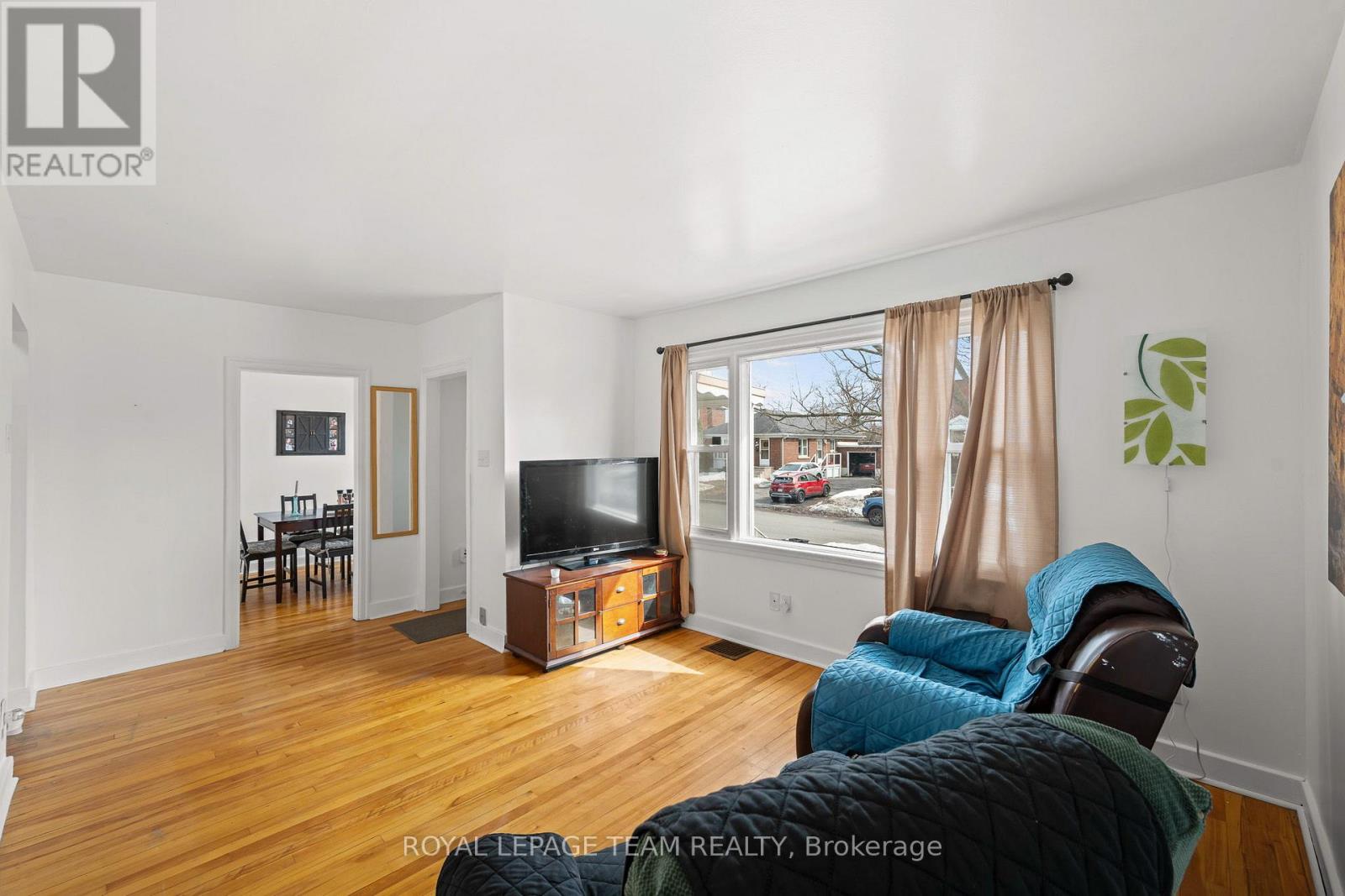 1123 Secord Avenue, Ottawa, Ontario  K1H 8C9 - Photo 7 - X12955590