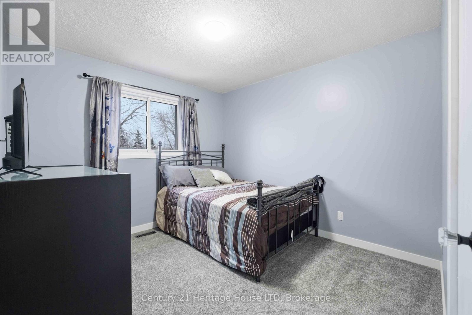 21 Justina Court, Welland, Ontario  L3C 7E4 - Photo 12 - X12955560