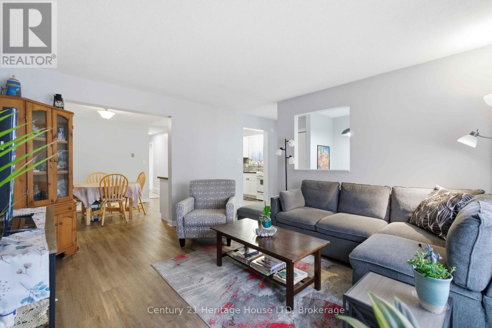 21 Justina Court, Welland, Ontario  L3C 7E4 - Photo 6 - X12955560