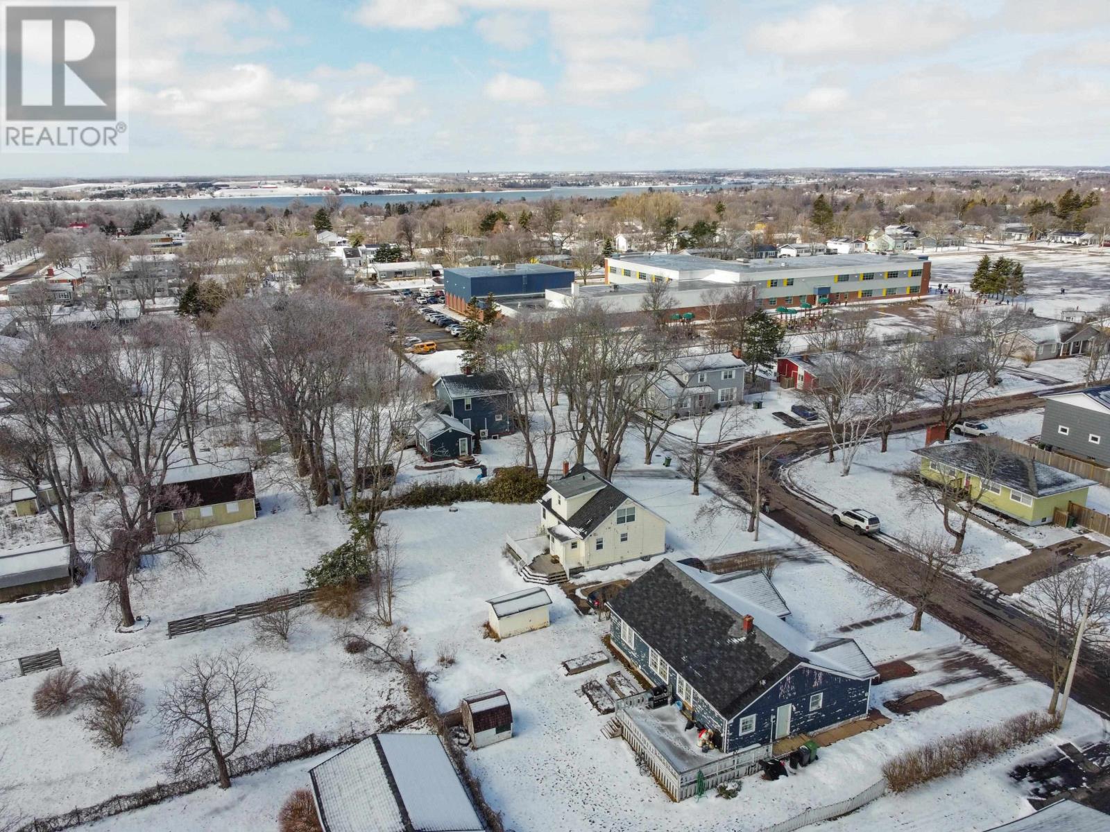 6 Newland Crescent, Charlottetown, Prince Edward Island  C1A 4H5 - Photo 2 - 202606296