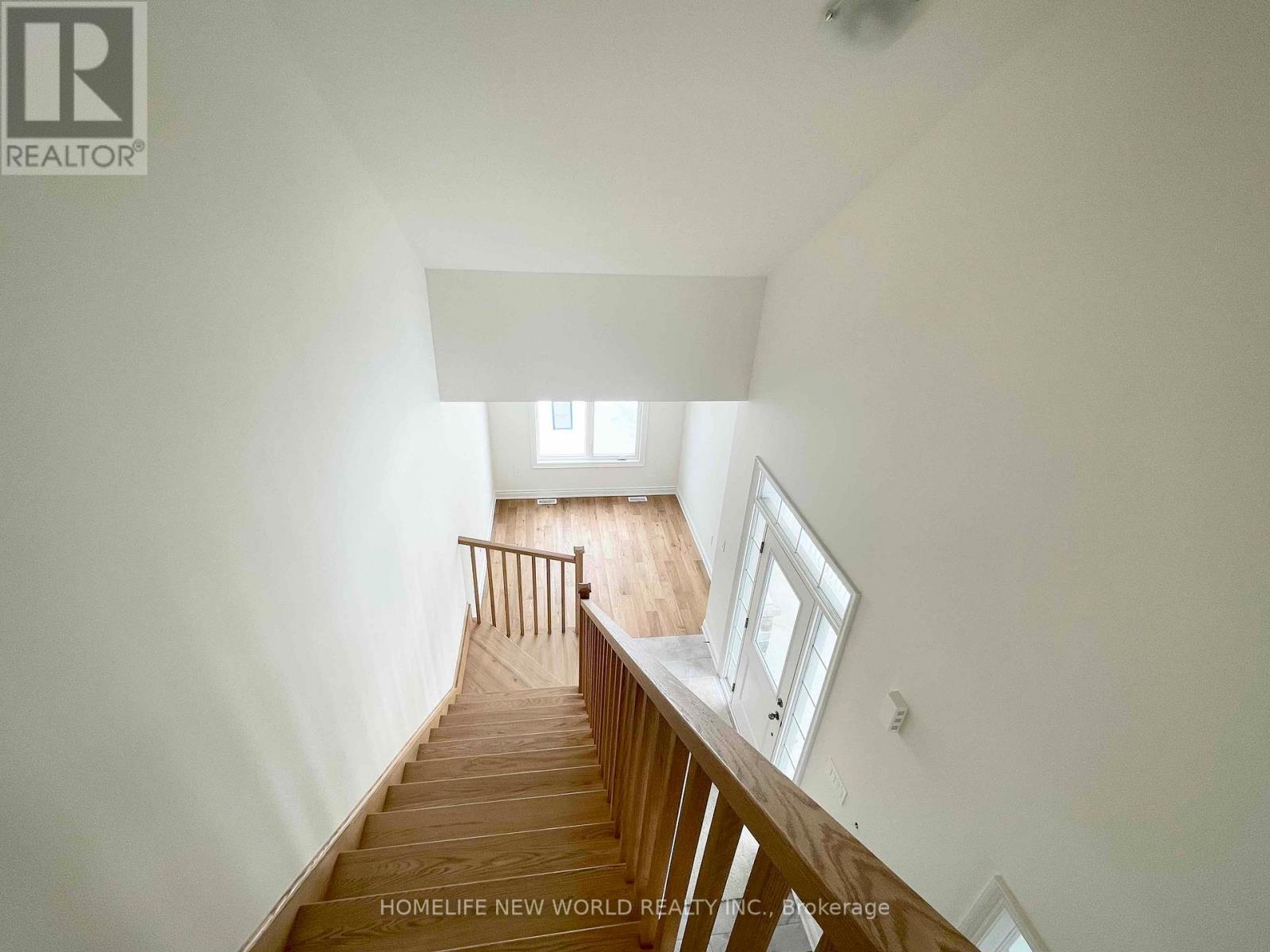 65 Schortinghuis Street, Georgina, Ontario  L0E 1R0 - Photo 14 - N12955514