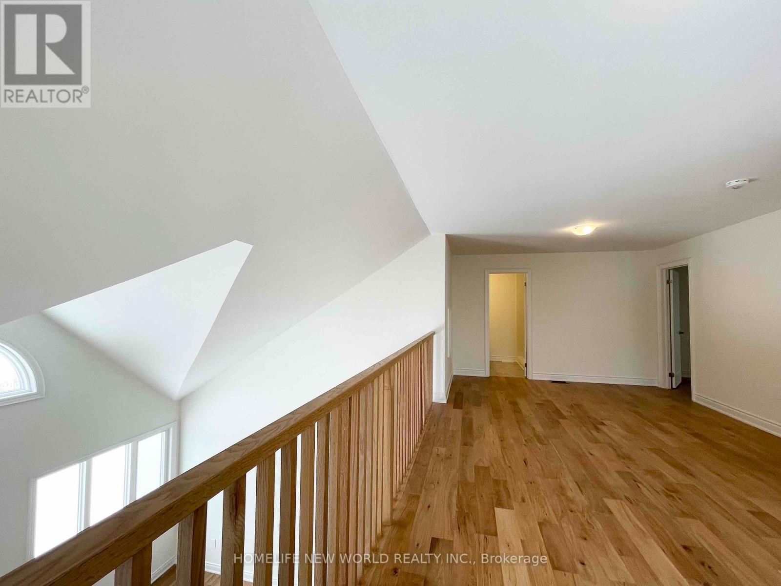 65 Schortinghuis Street, Georgina, Ontario  L0E 1R0 - Photo 17 - N12955514