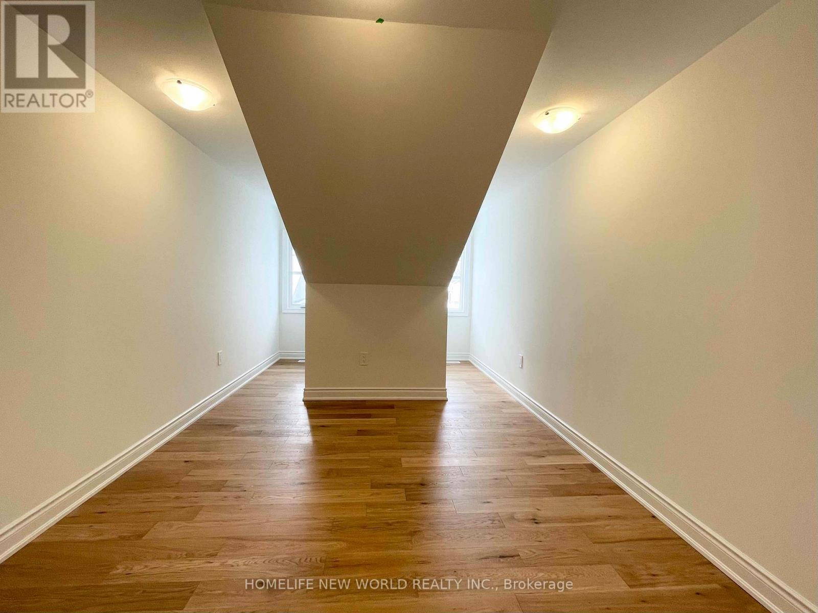 65 Schortinghuis Street, Georgina, Ontario  L0E 1R0 - Photo 21 - N12955514