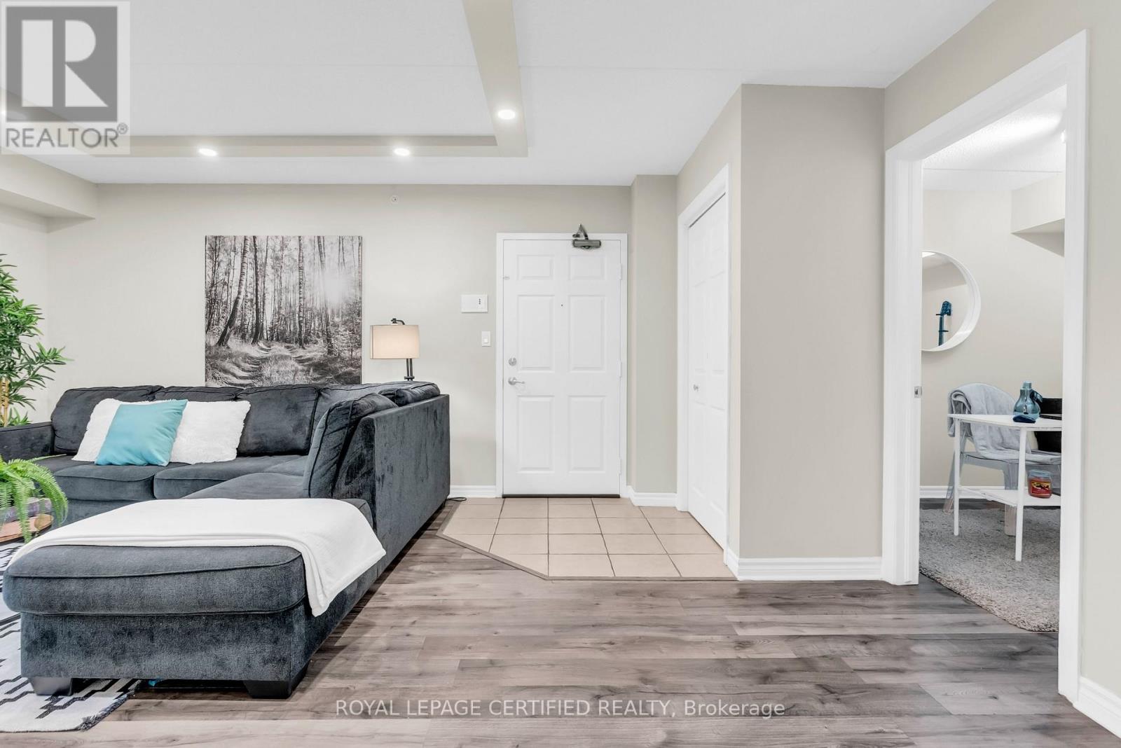 308 - 1340 Main Street E, Milton, Ontario  L9T 7S6 - Photo 7 - W12955554