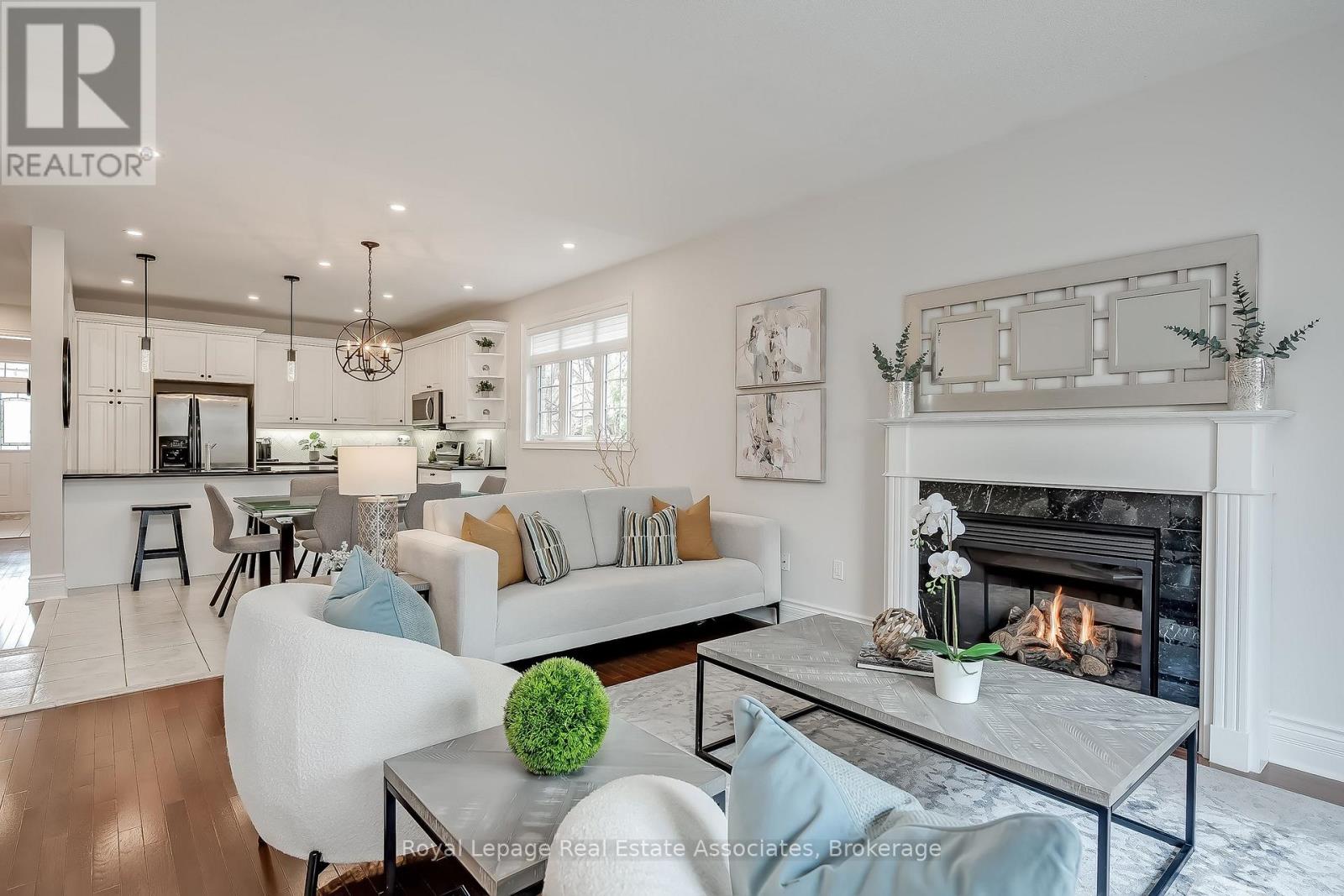 2263 Wuthering Heights Way, Oakville, Ontario  L6M 0A6 - Photo 14 - W12955566