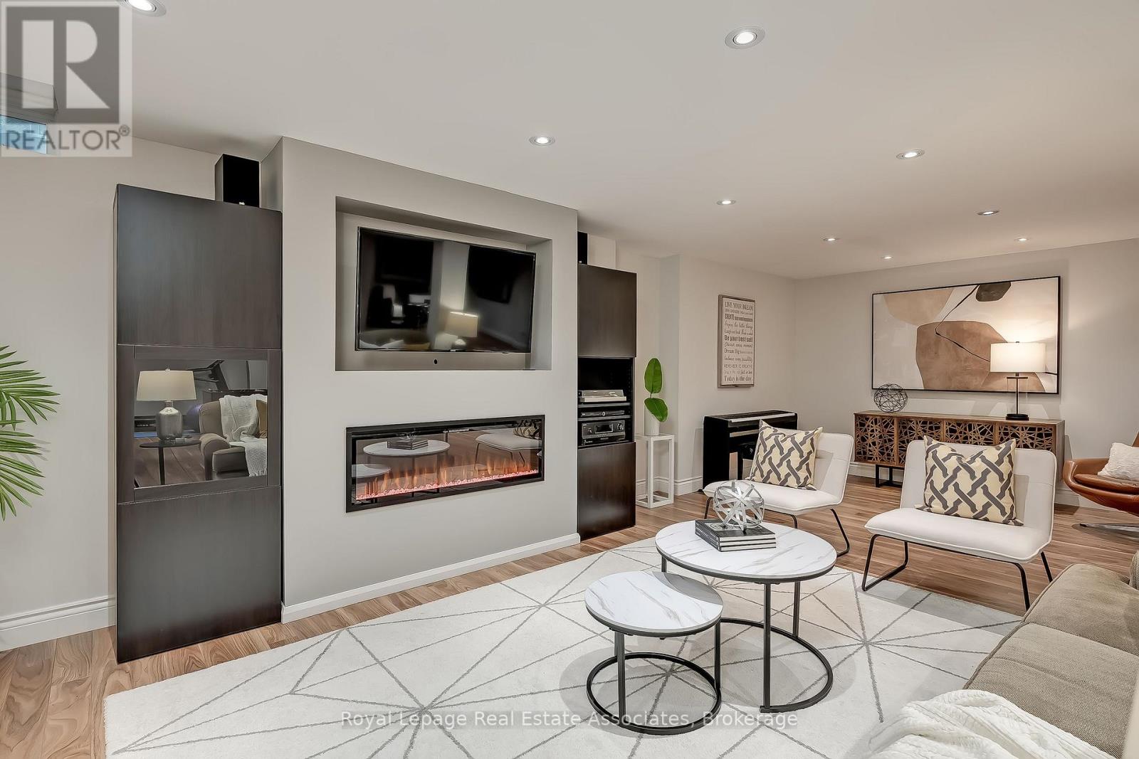 2263 Wuthering Heights Way, Oakville, Ontario  L6M 0A6 - Photo 28 - W12955566