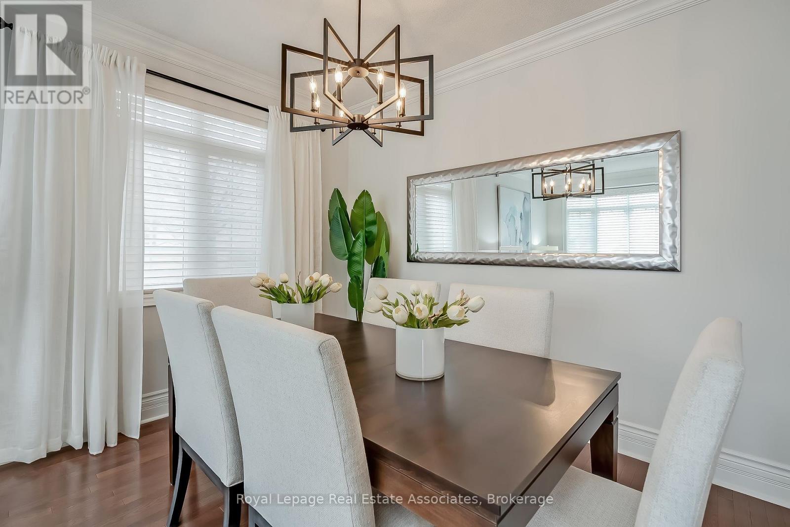 2263 Wuthering Heights Way, Oakville, Ontario  L6M 0A6 - Photo 5 - W12955566