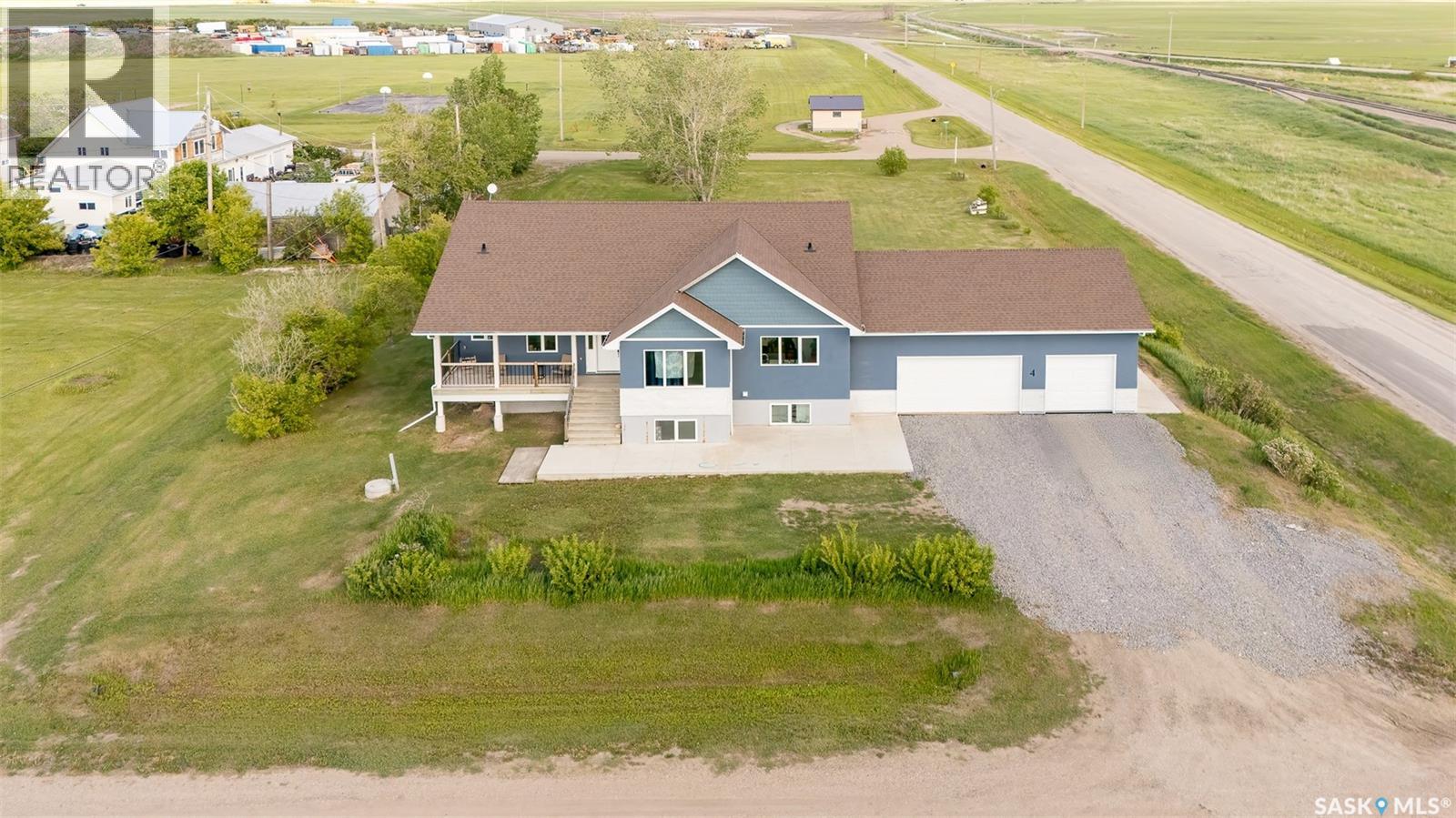 1 Brownlee Street, Tuxford, Saskatchewan  S0H 4C0 - Photo 69 - SK032018
