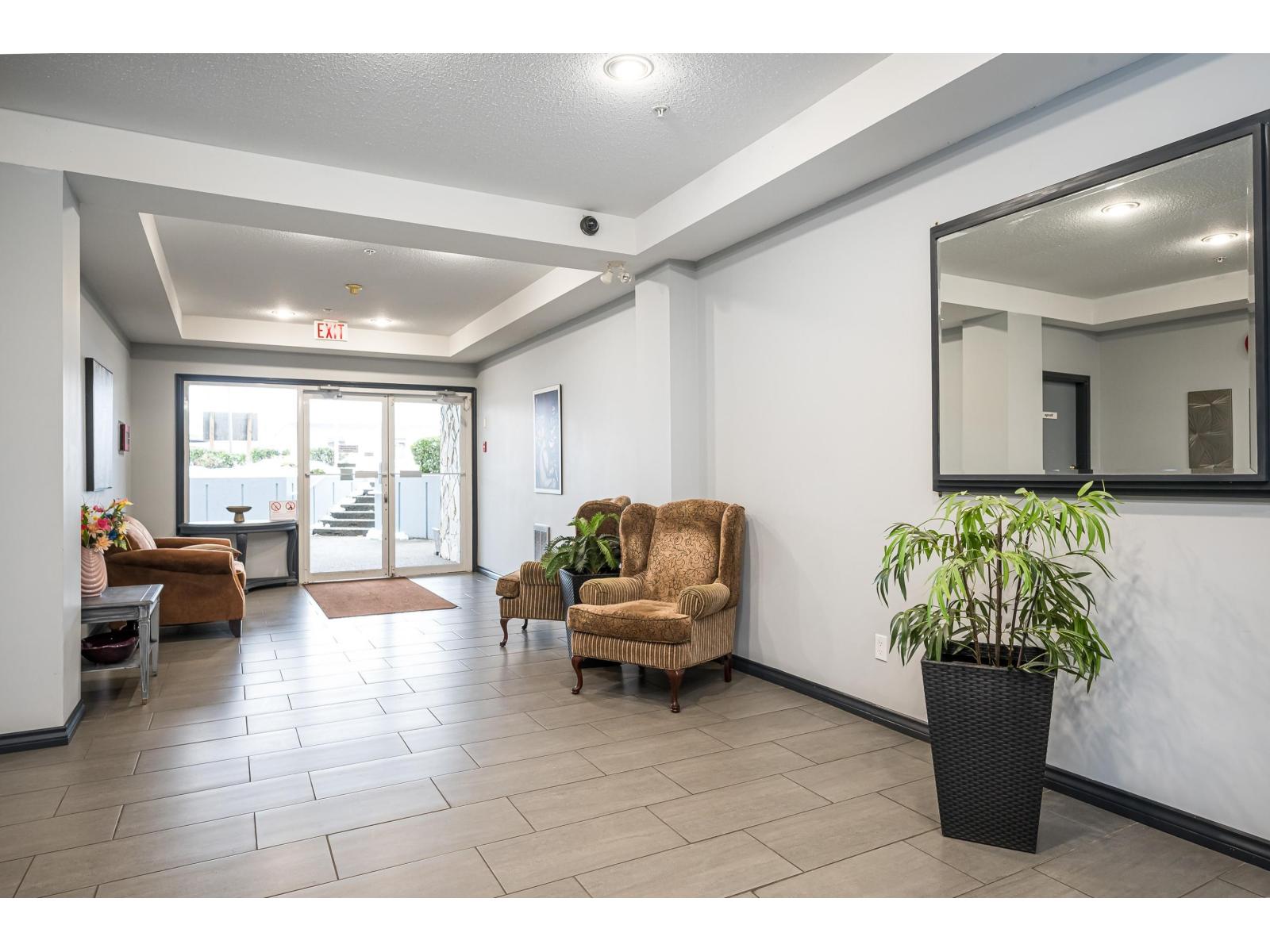 103 5776 200 Street, Langley, British Columbia  V3A 1M8 - Photo 4 - R3105993