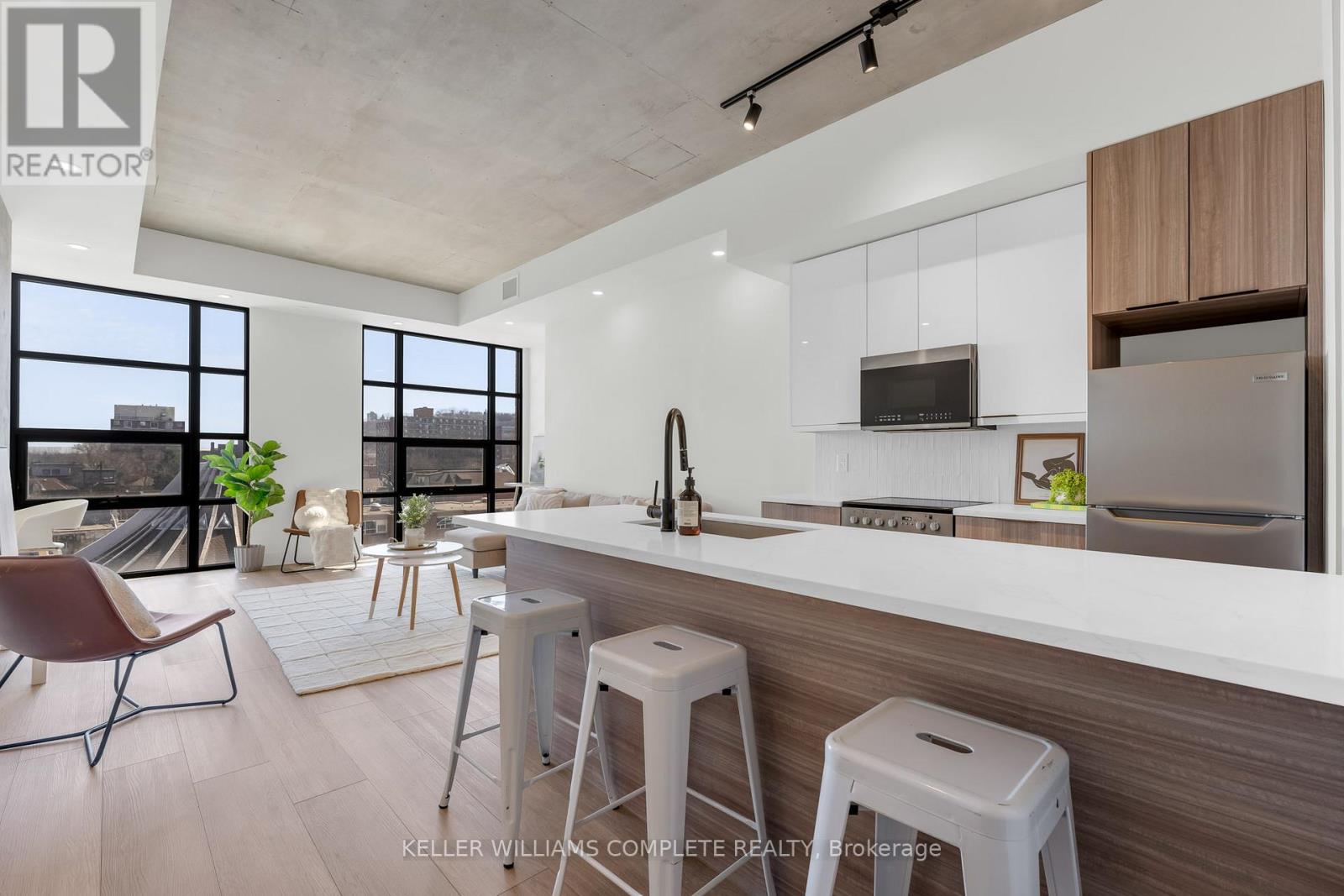 406 - 24 Augusta Street, Hamilton, Ontario  L8N 1P7 - Photo 3 - X12955568