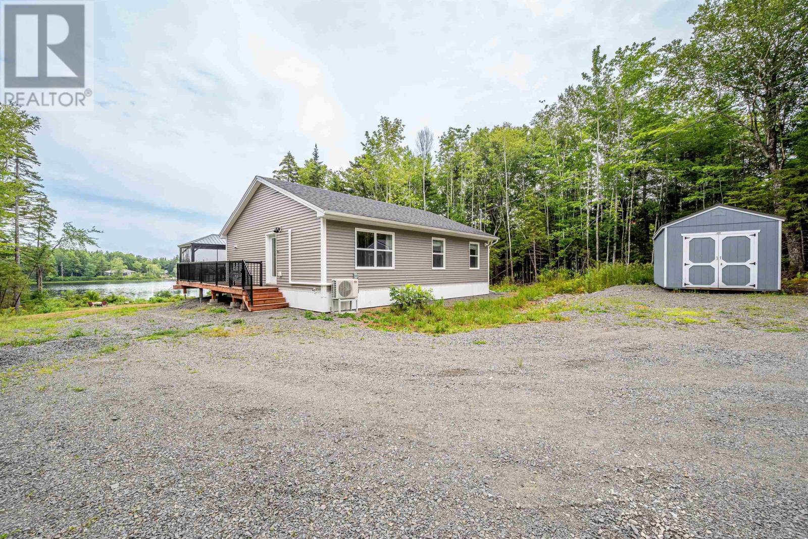 195 Middle Lake South Road, Vaughan, Nova Scotia  B0N 2T0 - Photo 12 - 202604398