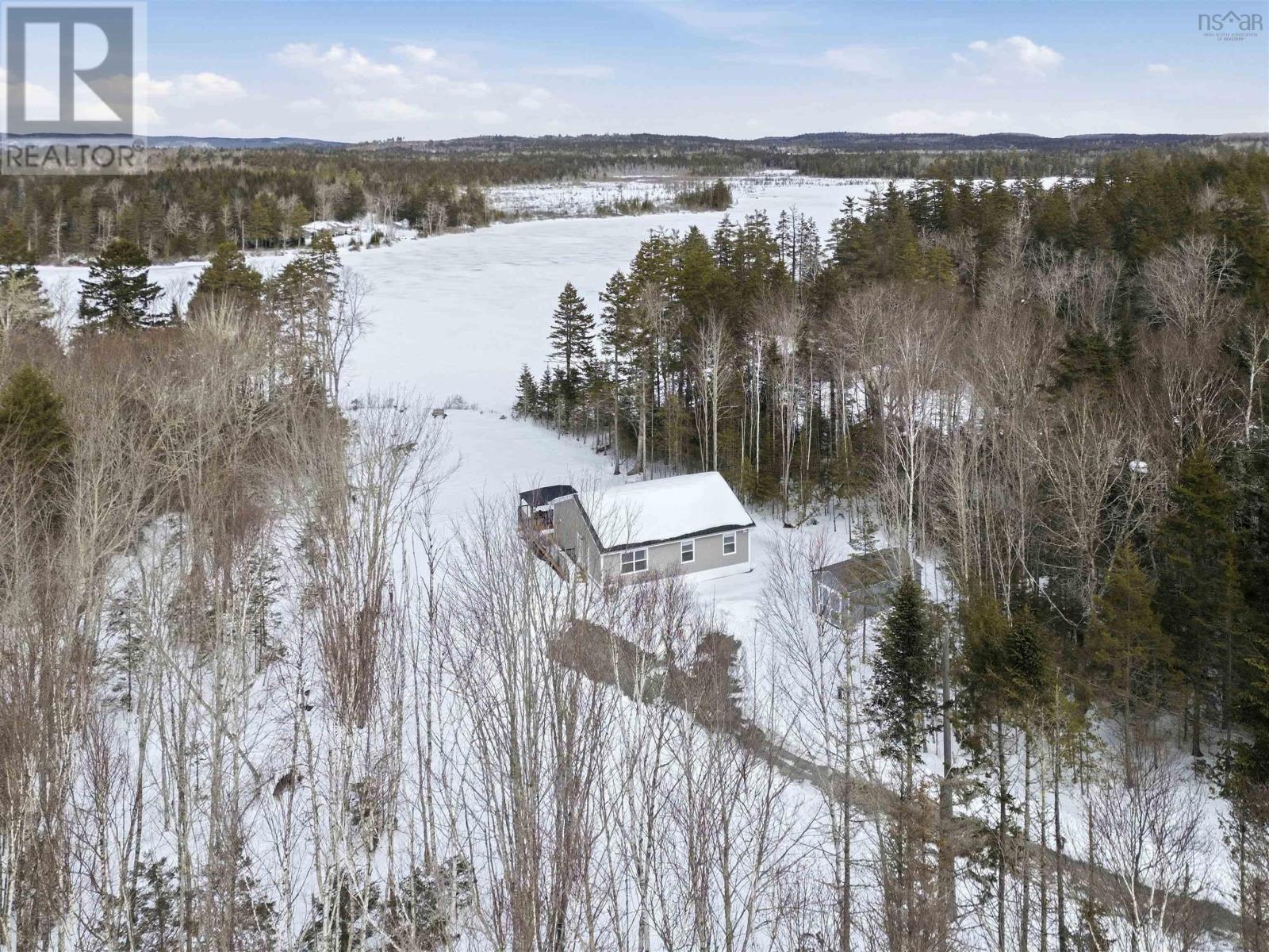 195 Middle Lake South Road, Vaughan, Nova Scotia  B0N 2T0 - Photo 7 - 202604398