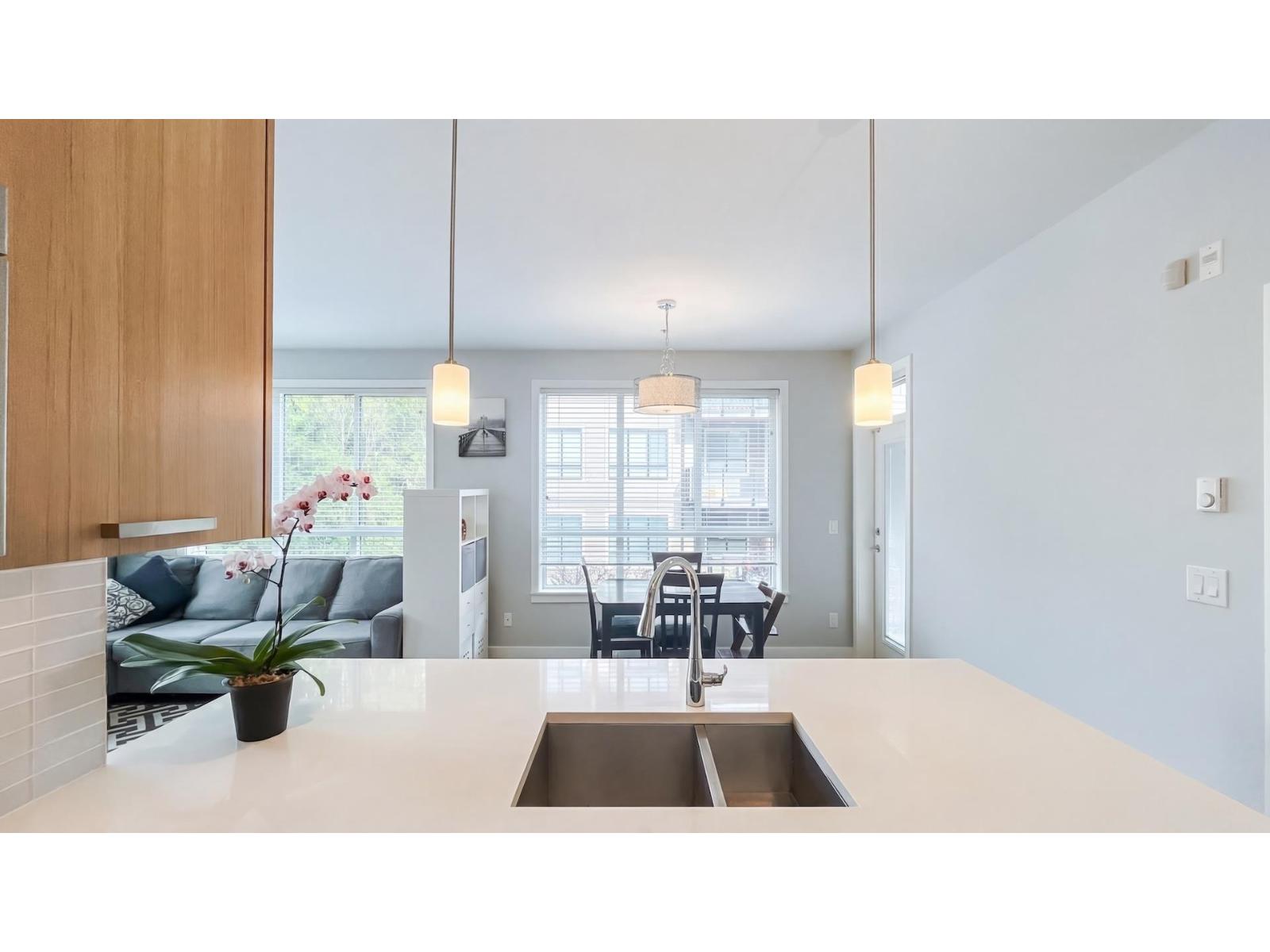 207 10455 154 Street, Surrey, British Columbia  V3R 0C5 - Photo 14 - R3105178