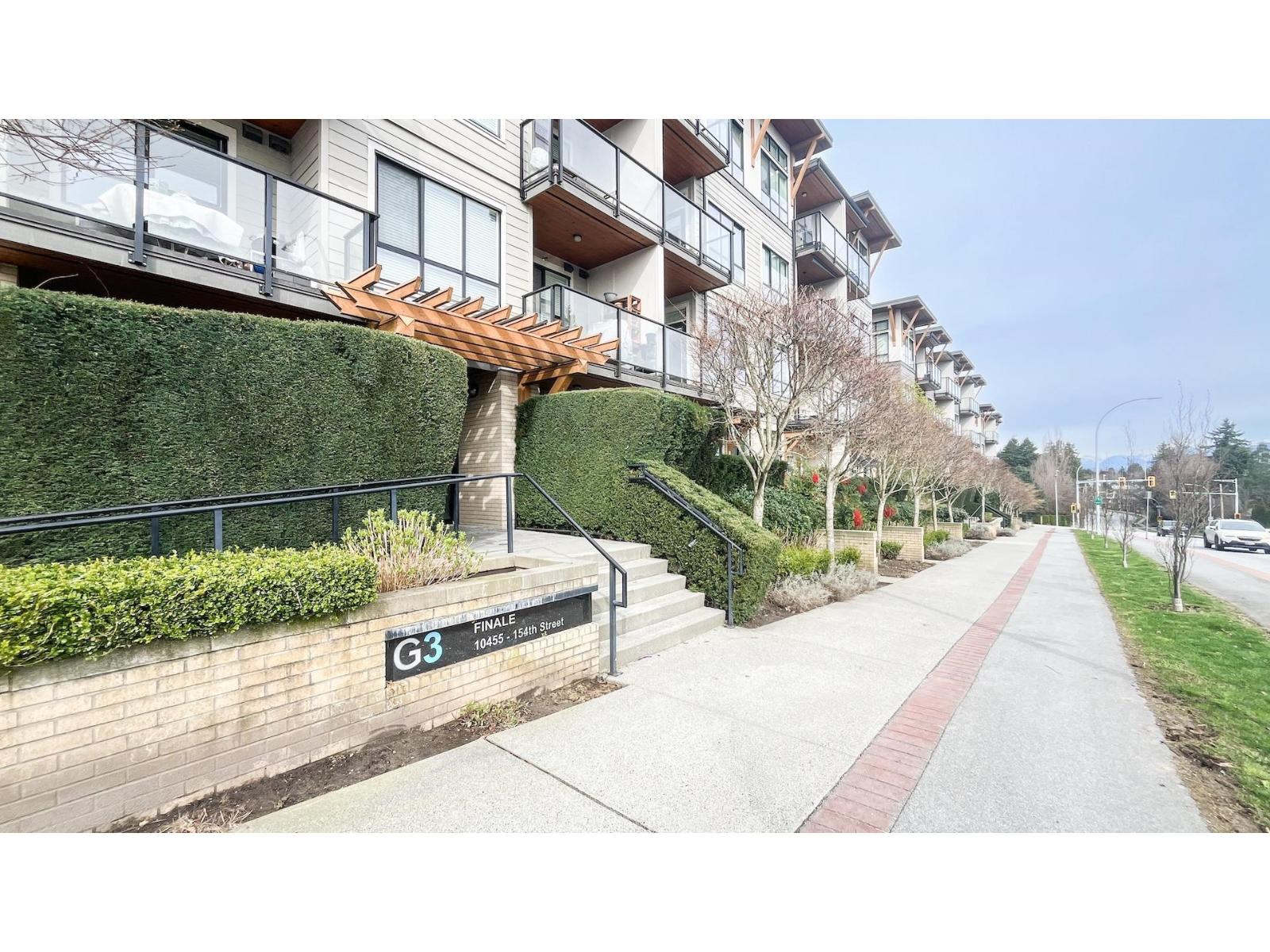 207 10455 154 Street, Surrey, British Columbia  V3R 0C5 - Photo 2 - R3105178
