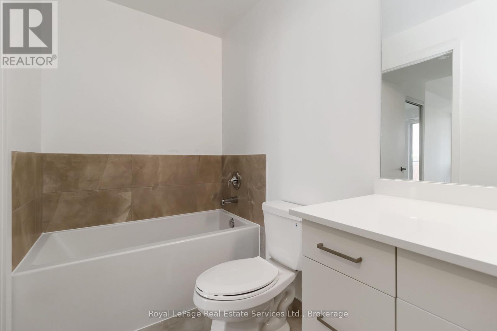601 - 1035 Southdown Road, Mississauga, Ontario  L5J 0A2 - Photo 15 - W12955614