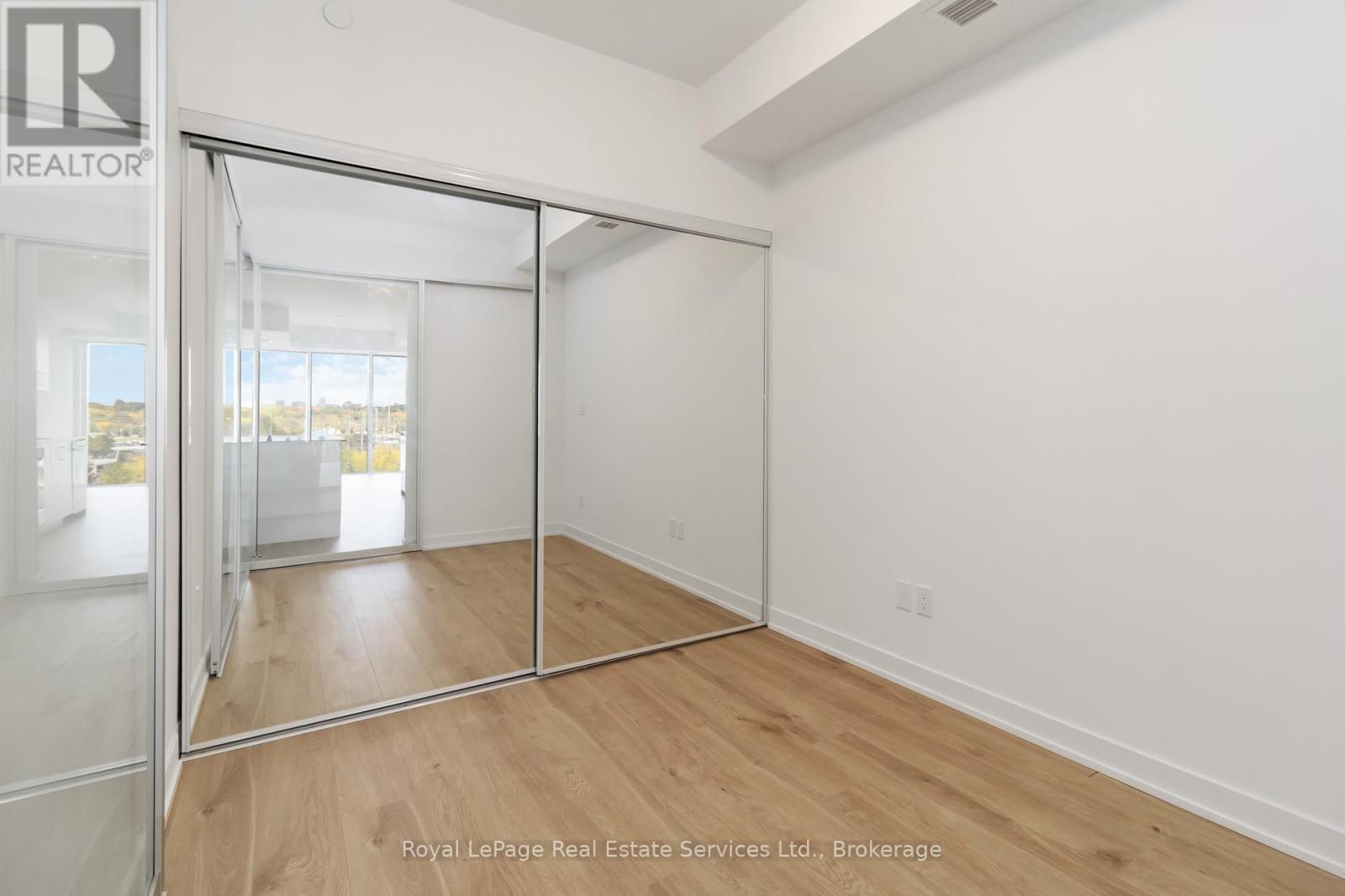 601 - 1035 Southdown Road, Mississauga, Ontario  L5J 0A2 - Photo 18 - W12955614