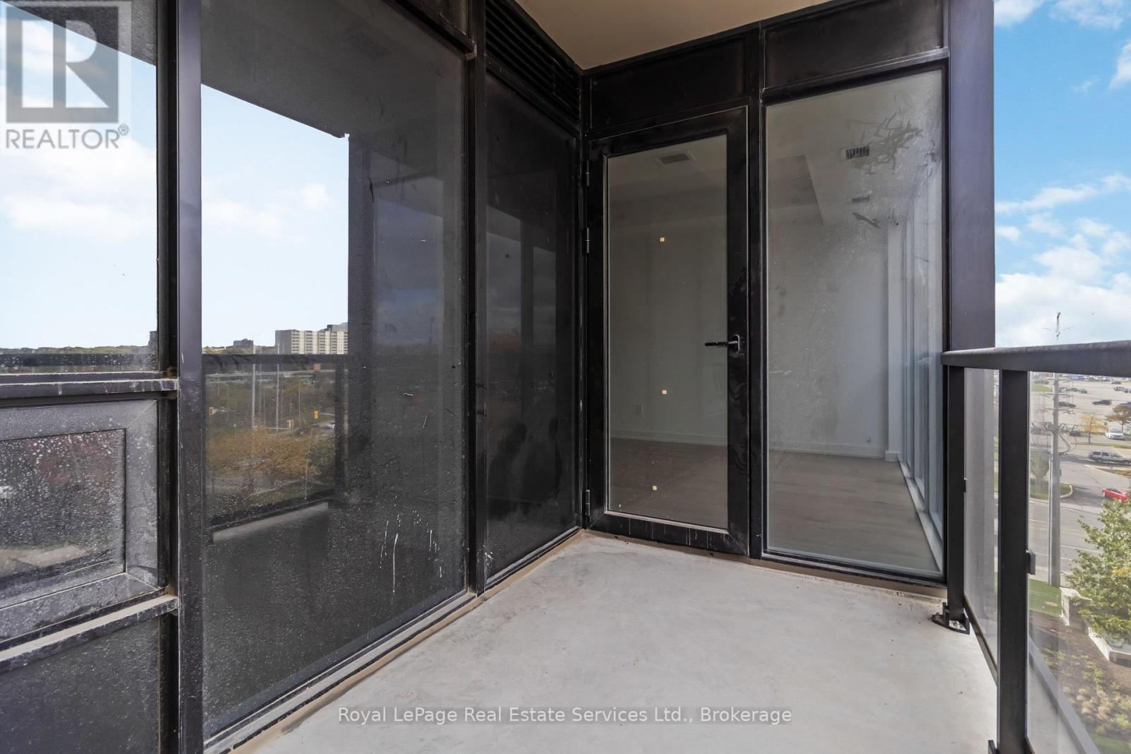 601 - 1035 Southdown Road, Mississauga, Ontario  L5J 0A2 - Photo 23 - W12955614