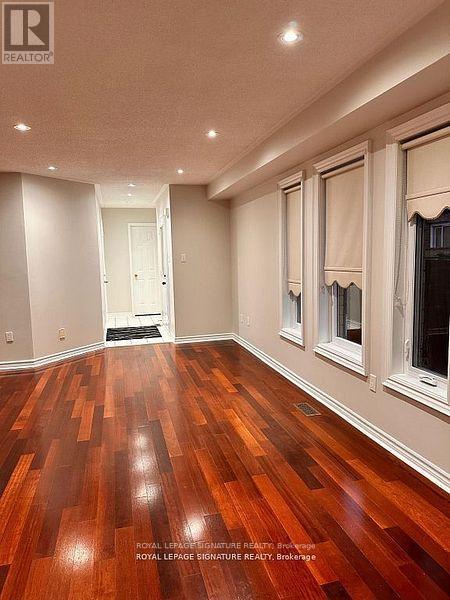 3819 Allcroft Road, Mississauga, Ontario  L5N 7E1 - Photo 10 - W12695176