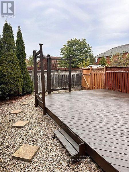 3819 Allcroft Road, Mississauga, Ontario  L5N 7E1 - Photo 38 - W12695176