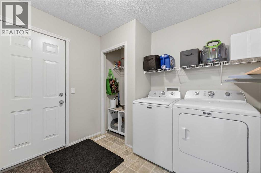 210 West Creek Bay, Chestermere, Alberta  T1X 1P6 - Photo 17 - A2297422