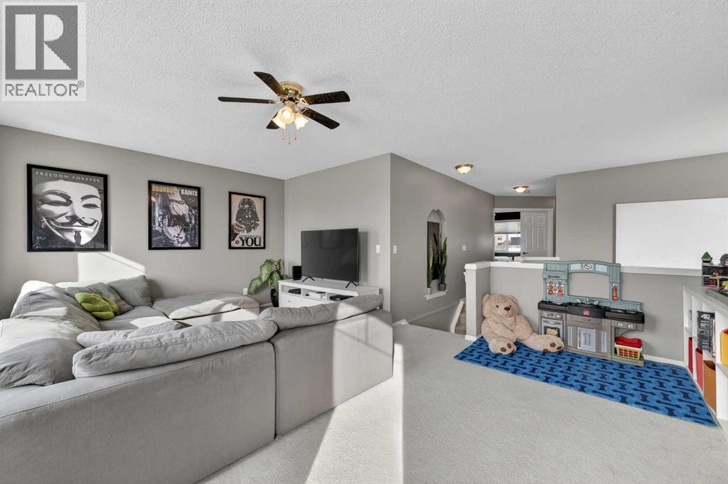 210 West Creek Bay, Chestermere, Alberta  T1X 1P6 - Photo 19 - A2297422