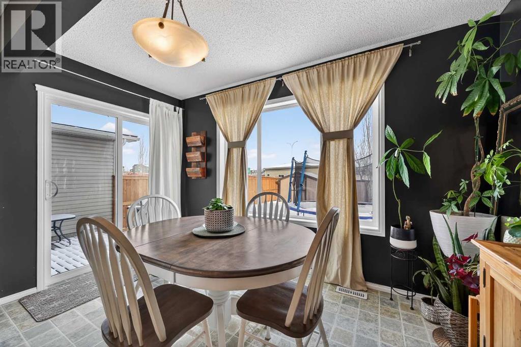 210 West Creek Bay, Chestermere, Alberta  T1X 1P6 - Photo 14 - A2297422