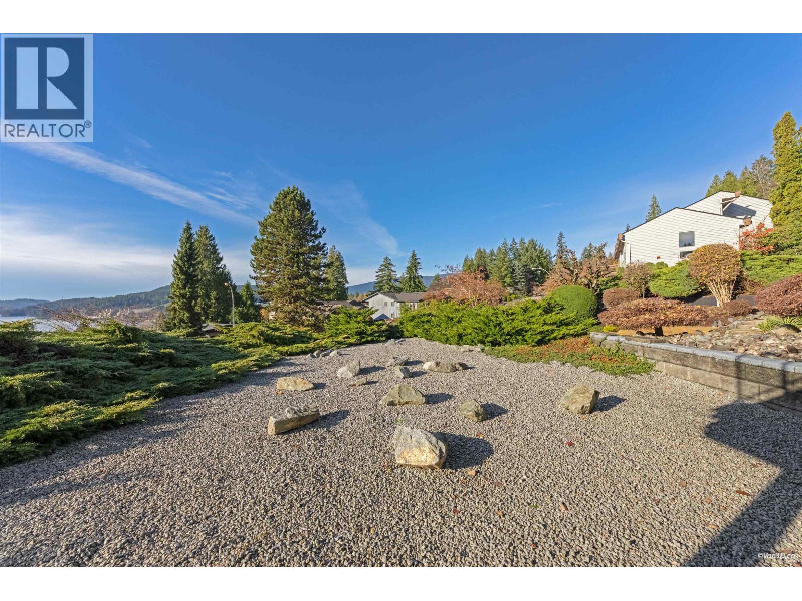 3 Crawford Bay, Port Moody, British Columbia  V3H 3N3 - Photo 29 - R3093703