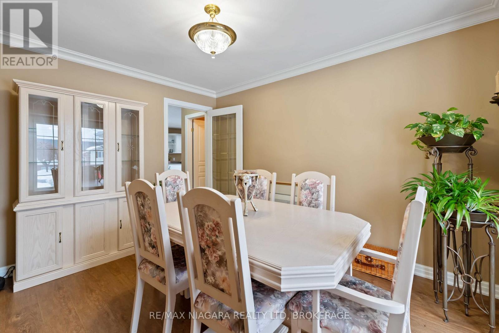 7874 Bishop Avenue, Niagara Falls, Ontario  L2H 3C6 - Photo 4 - X12784940