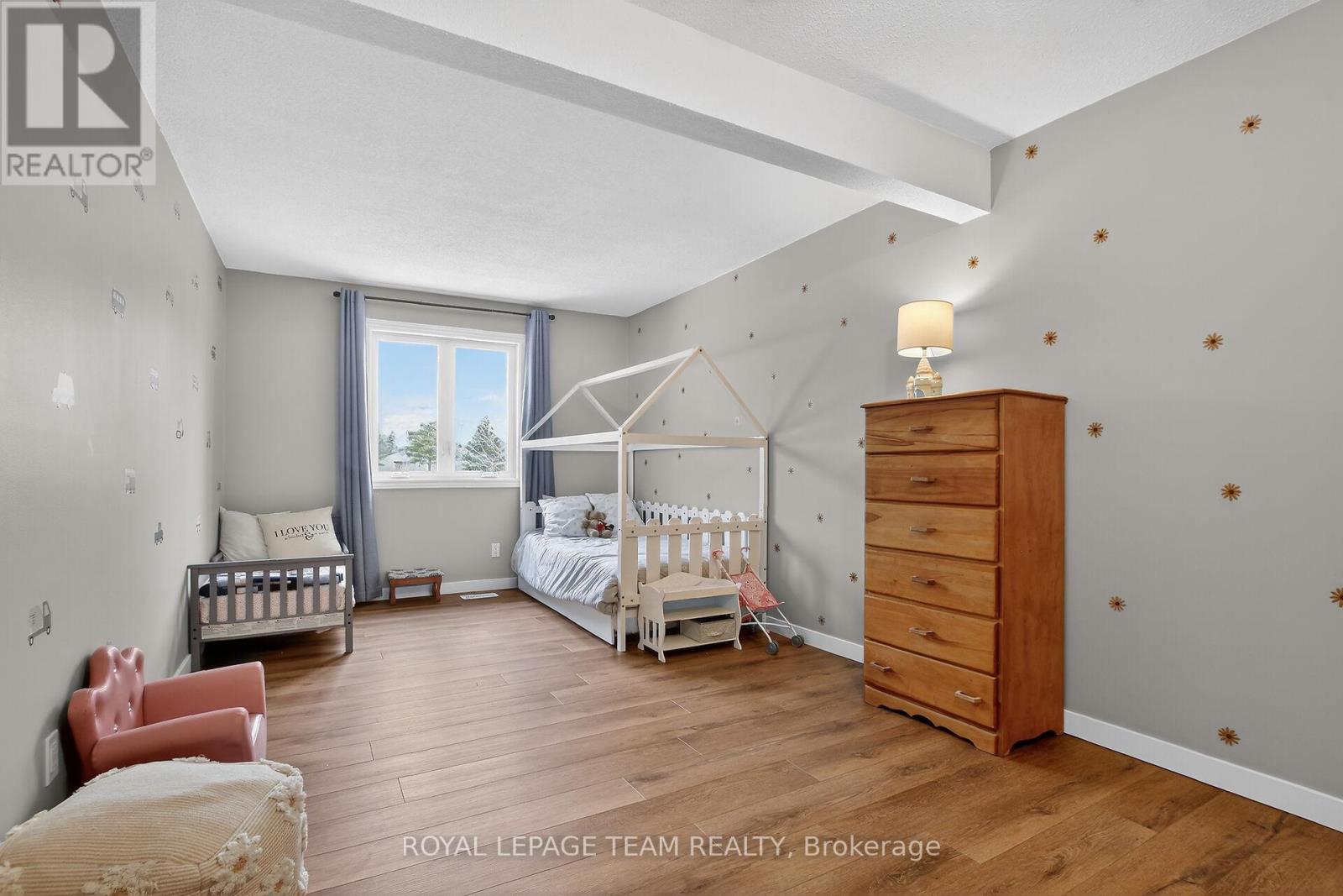 44 Ballantrae Way, Ottawa, Ontario  K2L 1N5 - Photo 20 - X12955646