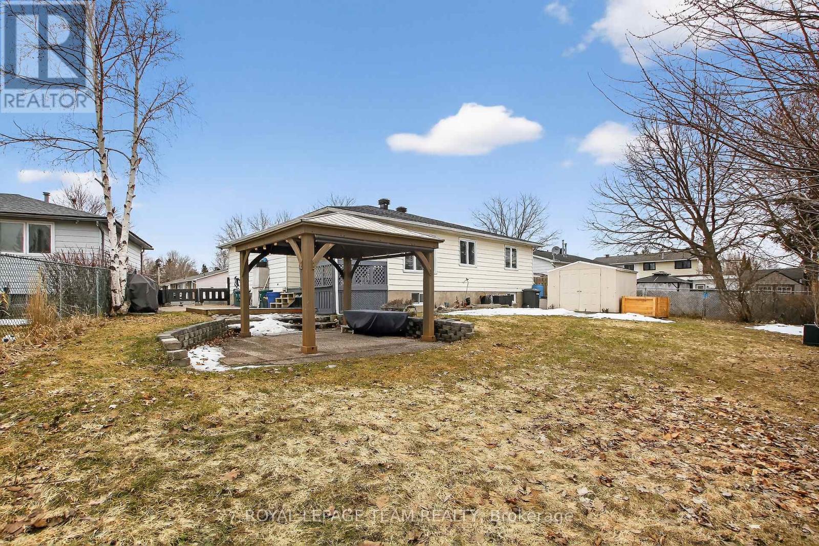 44 Ballantrae Way, Ottawa, Ontario  K2L 1N5 - Photo 31 - X12955646