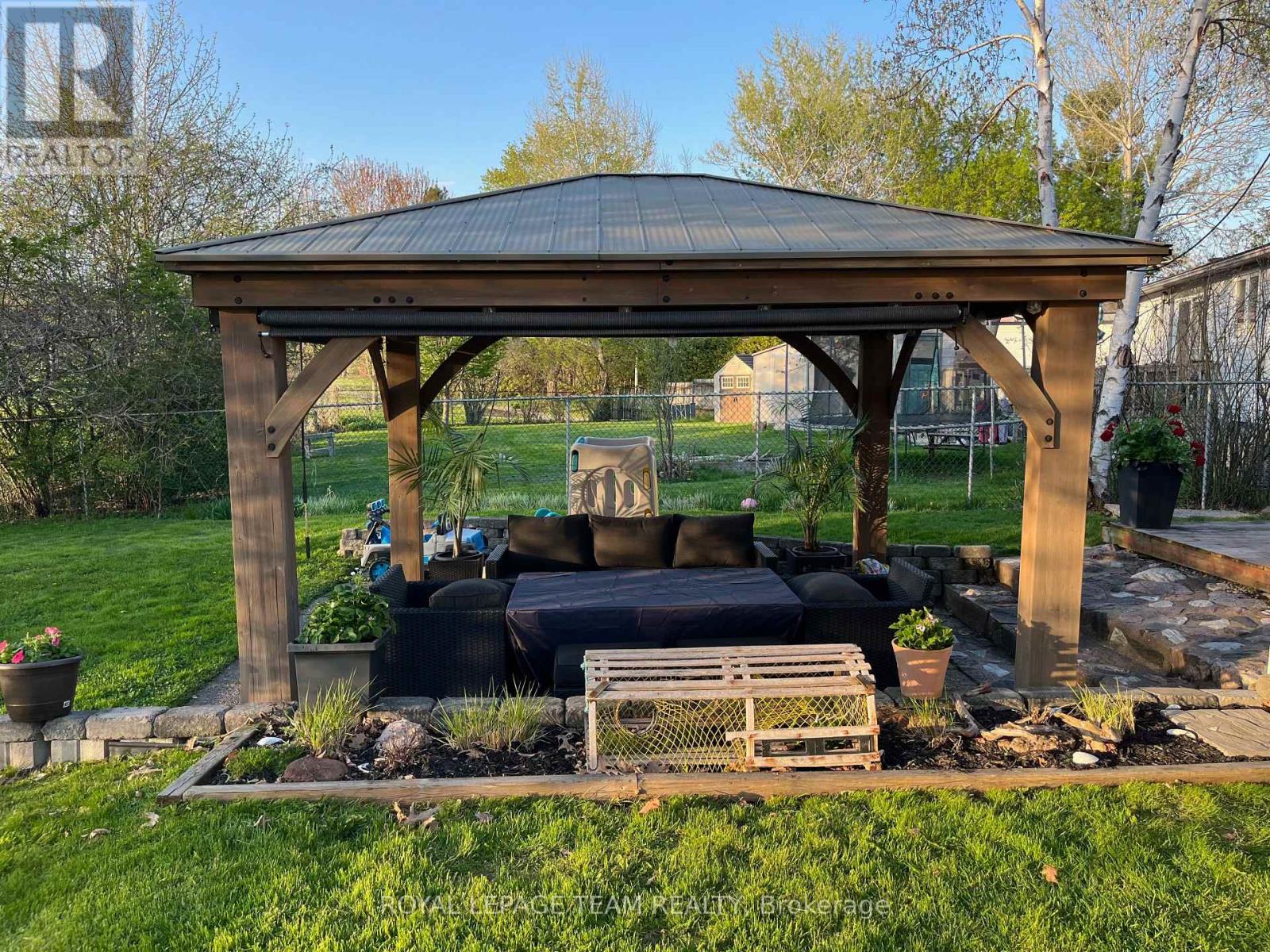 44 Ballantrae Way, Ottawa, Ontario  K2L 1N5 - Photo 32 - X12955646