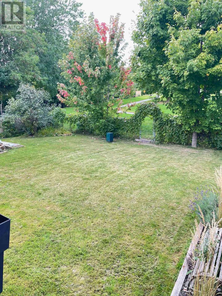 44 Ballantrae Way, Ottawa, Ontario  K2L 1N5 - Photo 34 - X12955646