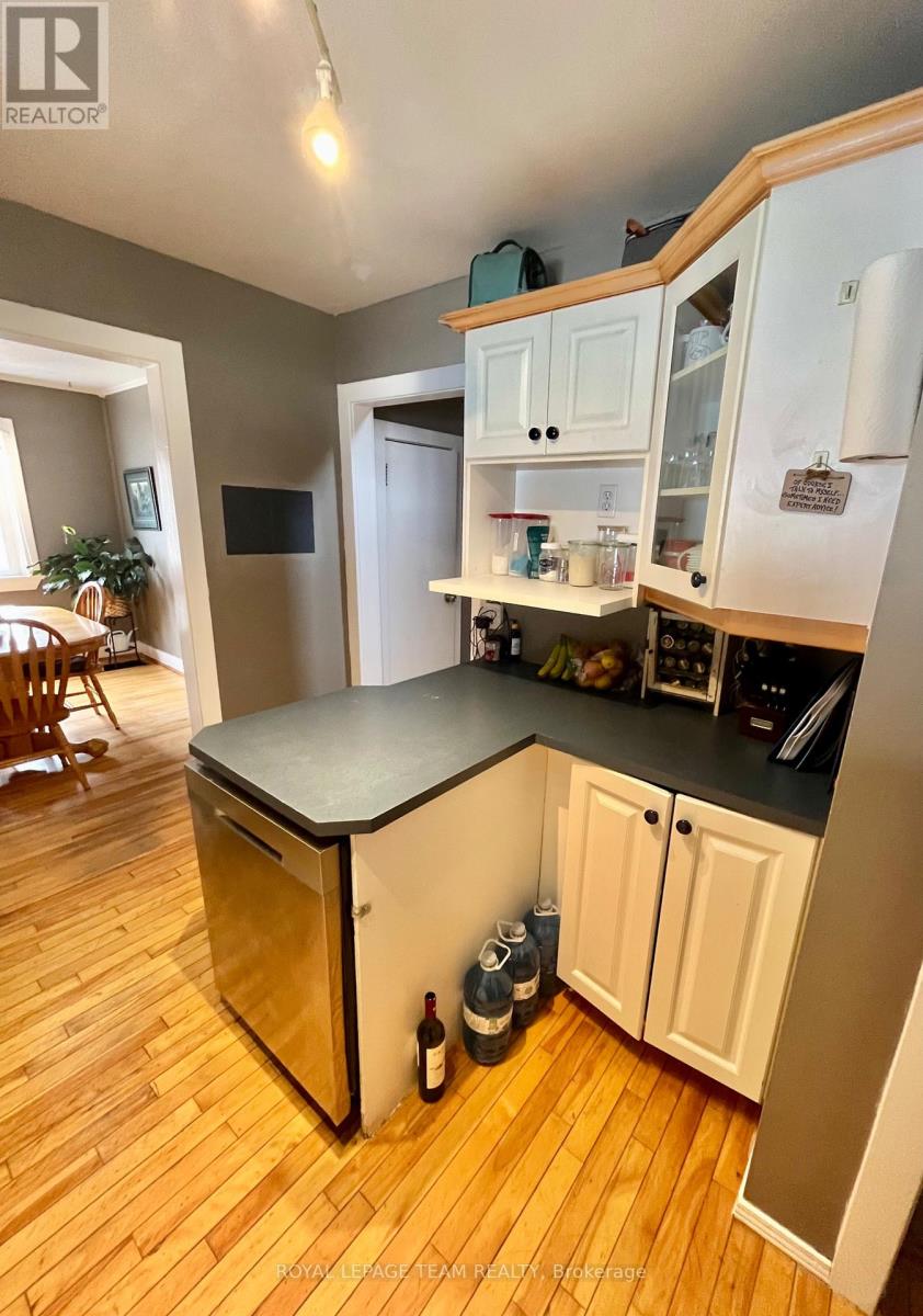 260 Jordan Avenue, Renfrew, Ontario  K7V 2R2 - Photo 12 - X12955642