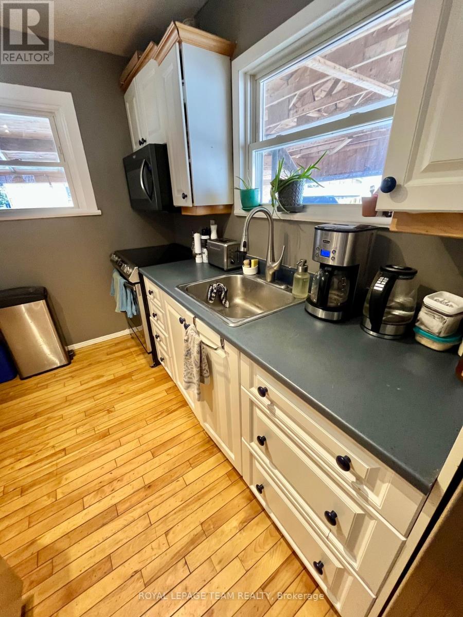 260 Jordan Avenue, Renfrew, Ontario  K7V 2R2 - Photo 14 - X12955642