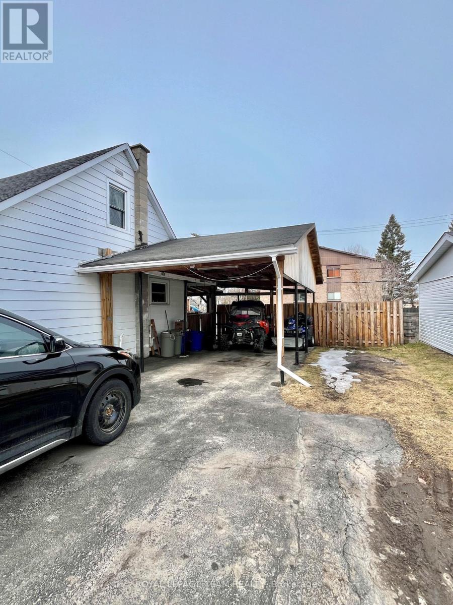260 Jordan Avenue, Renfrew, Ontario  K7V 2R2 - Photo 2 - X12955642