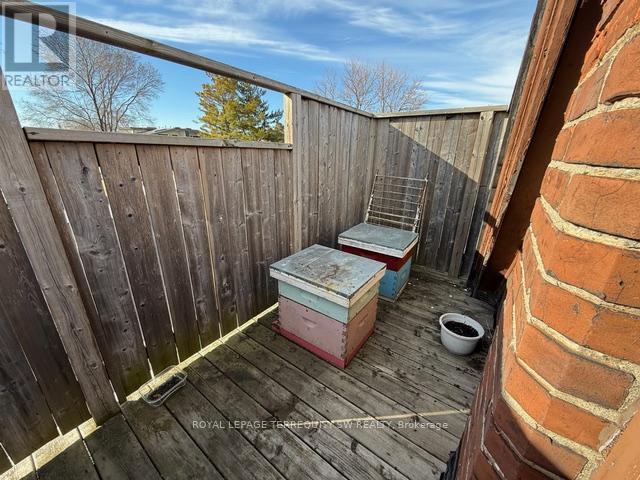 105 Barker Avenue, Toronto, Ontario M4C 2N8 - Photo 46 - E12875030